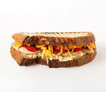 Сэндвич горячий с куриным филе