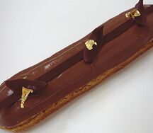 Эклер Кофейный