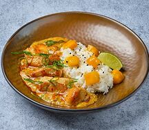 Филе из индейки с зеленым карри и чатни из манго