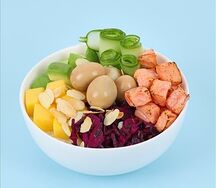 Поке Обожженный лосось Большой