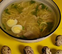 Куриный с яичной лапшой