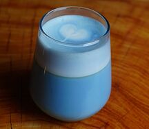 Голубая банановая матча