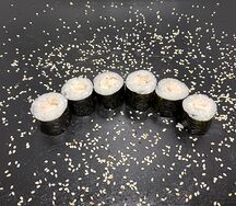 Маки с курицей