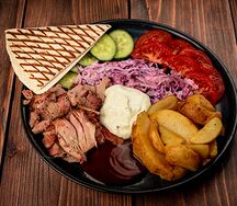 Пуллед Порк на тарелке