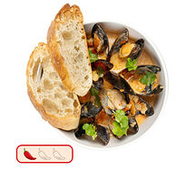 Мидии чилийские в соусе том ям