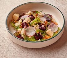 Салат со свеклой и адыгейским сыром