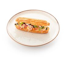 Эклер с камчатским крабом и креветкой