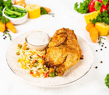 Цыпленок, запеченный с соусом Цахтон и рисом