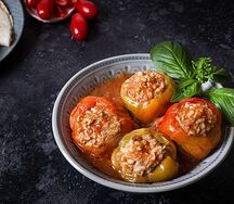 Перцы, фаршированные мясом и рисом