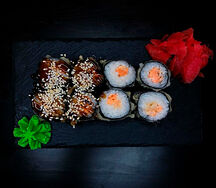 Хот Классический ролл с лососем