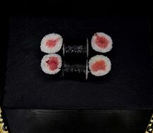 Классический ролл с тунцом