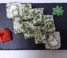 Фирменный весенний ролл