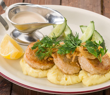 Рыбные котлеты с пюре