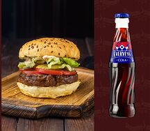 Биф бургер и напиток