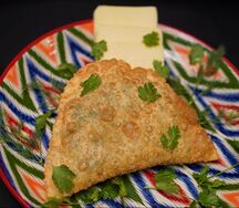 Чебурек с зеленью и сыром 