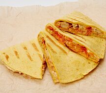 Кесадилья с курицей