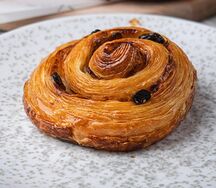 Улитка с изюмом