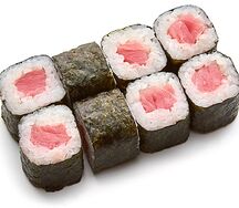 Маки с тунцом