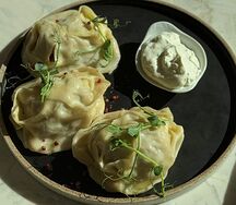 Манты с говядиной и тыквой