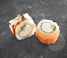 Угорь с лососем
