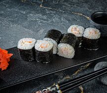 Маки с креветками