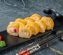 Горячий ролл с креветками