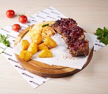 Свиные ребра под соусом