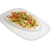 Салат легкий овощной