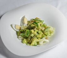 Салат зеленый