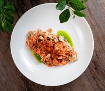 Домашняя паста с черноморским рапаном и креветками 