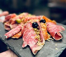Мясная тарелка