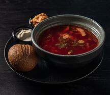 Борщ с говядиной, сметной и смальцем						