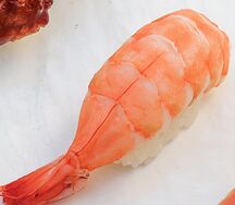 Суши с креветкой