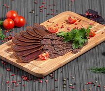 Бастурма из говядины и суджух