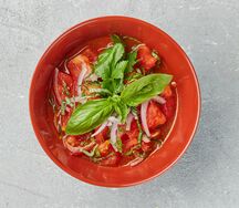 Томаты с лимонным кимчи и копченым сулугуни
