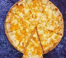 Пицца Quattro formaggi