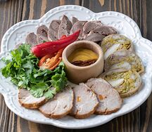 Тарелка с мясом
