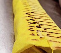 Шаурма с курицей в сырном лаваше большая