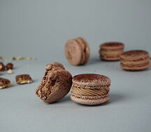 Макарон Сникерс