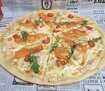 С лососем и креветками