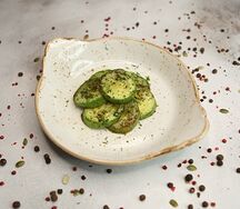 Кабачки, обжаренные с чесноком