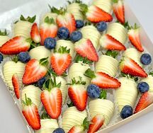 Клубника в шоколаде White choco 