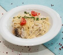 Феттуччине с курицей и грибами