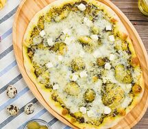 Фокачча с сыром и зеленью