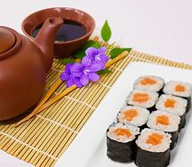 Ролл с лососем