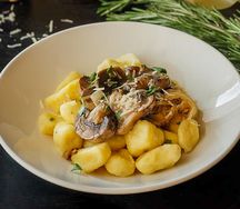 Картофельные ньокки с грибами