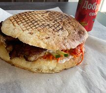 Московский гамбургер в булочке