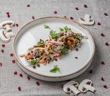 Салат с говяжьим языком