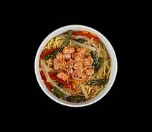 Лапша Яичная с лососем в соусе сладкий чили