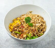 Пшеничная лапша удон с овощами